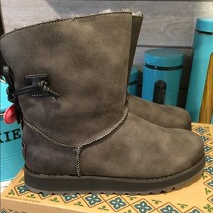 Skechers  BNWT/- very Nice